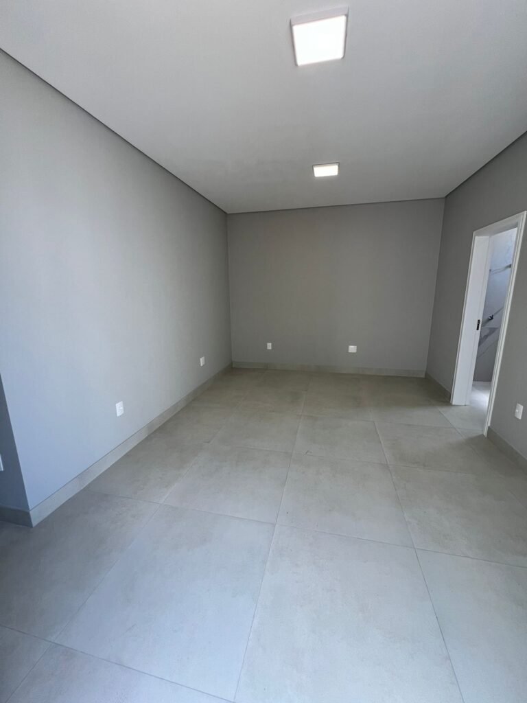 WhatsApp Image 2024-10-30 at 09.50.33 (2)